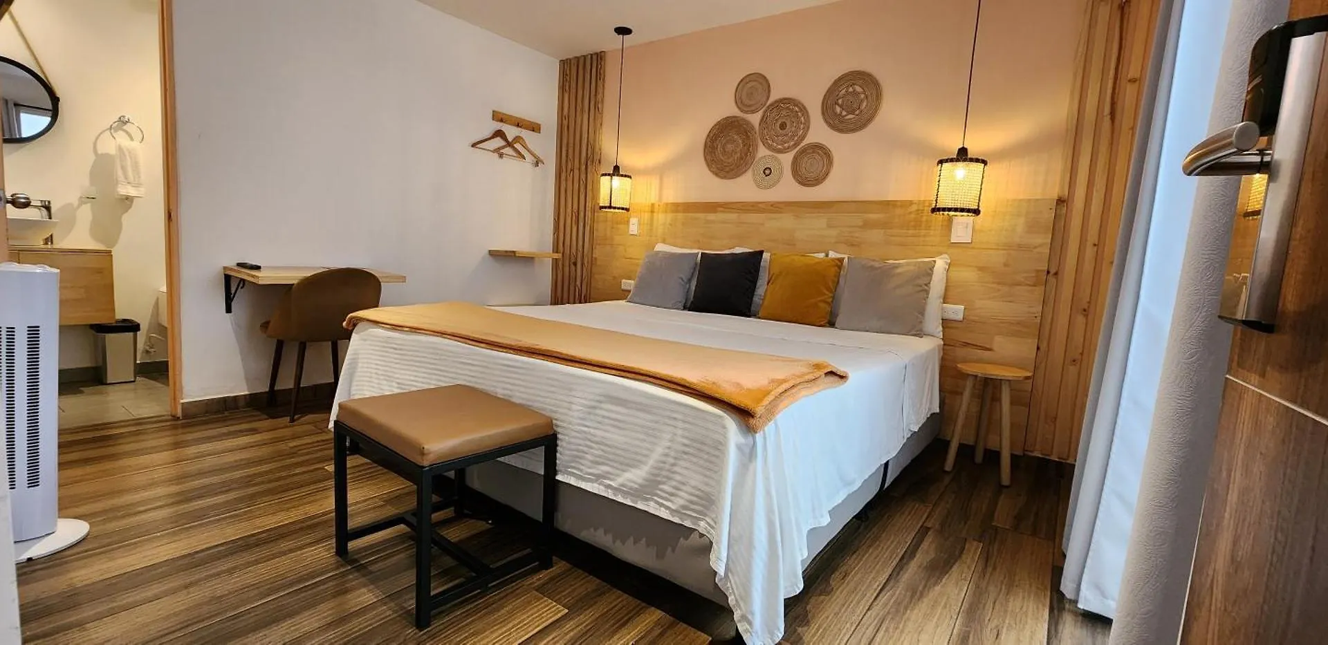 ***  La Martina Hotel Boutique Medellín Colombia