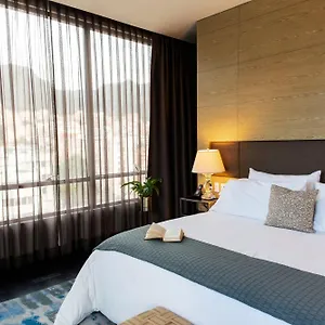 Aparthotel 8010 Urban Living- Luxury Experience